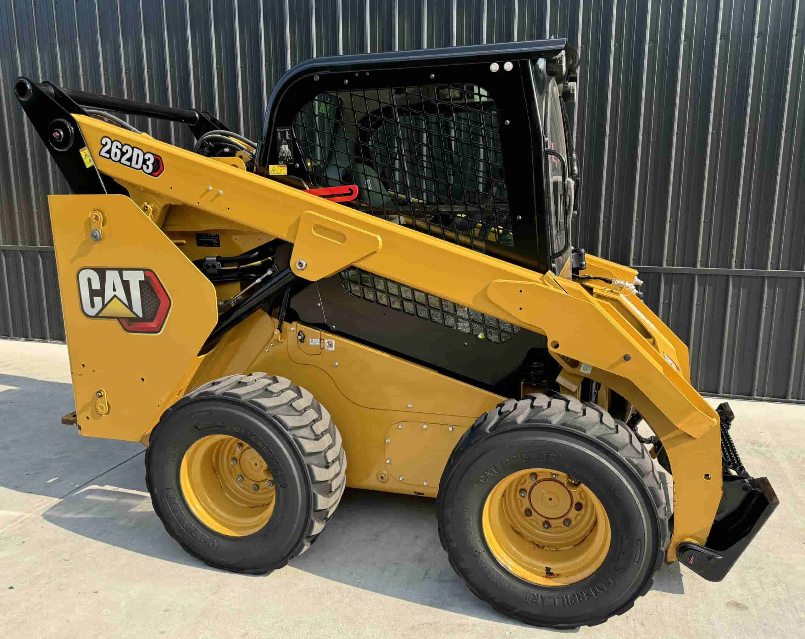 2021 CAT 262D3
